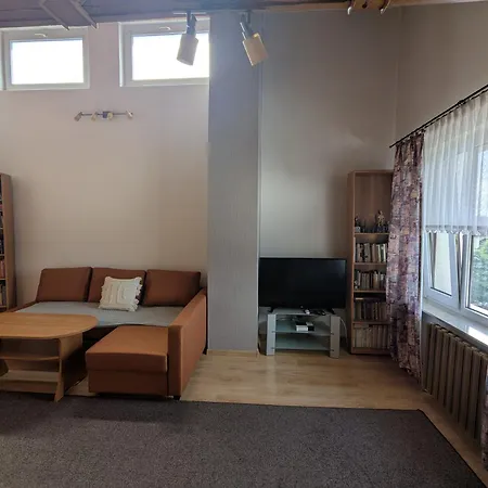 B.c. 8 Goscinne Przy Zamkowej