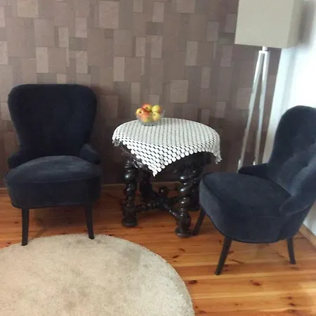 B.c. 8 Goscinne Przy Zamkowej