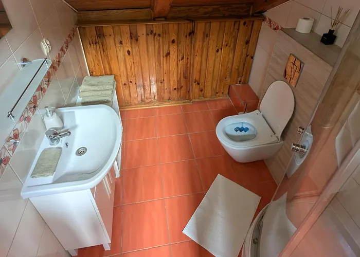 民宿 B.c. 8 Goscinne Przy Zamkowej 马尔堡