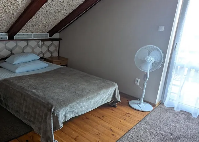 B.c. 8 Goscinne Przy Zamkowej * Malbork