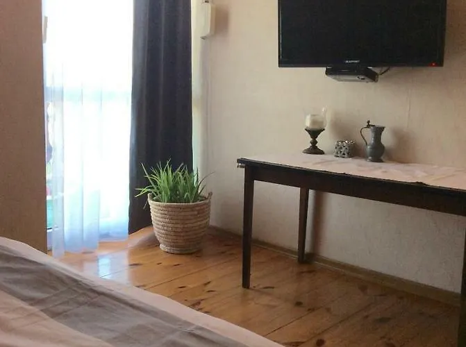 B.c. 8 Goscinne Przy Zamkowej