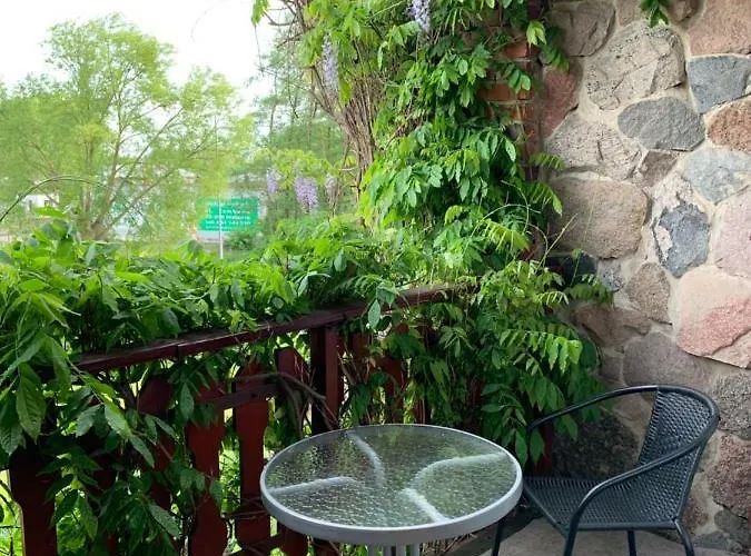 B.c. 8 Goscinne Przy Zamkowej 民宿 *